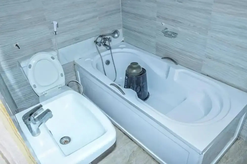 E- Exclusive Hotel