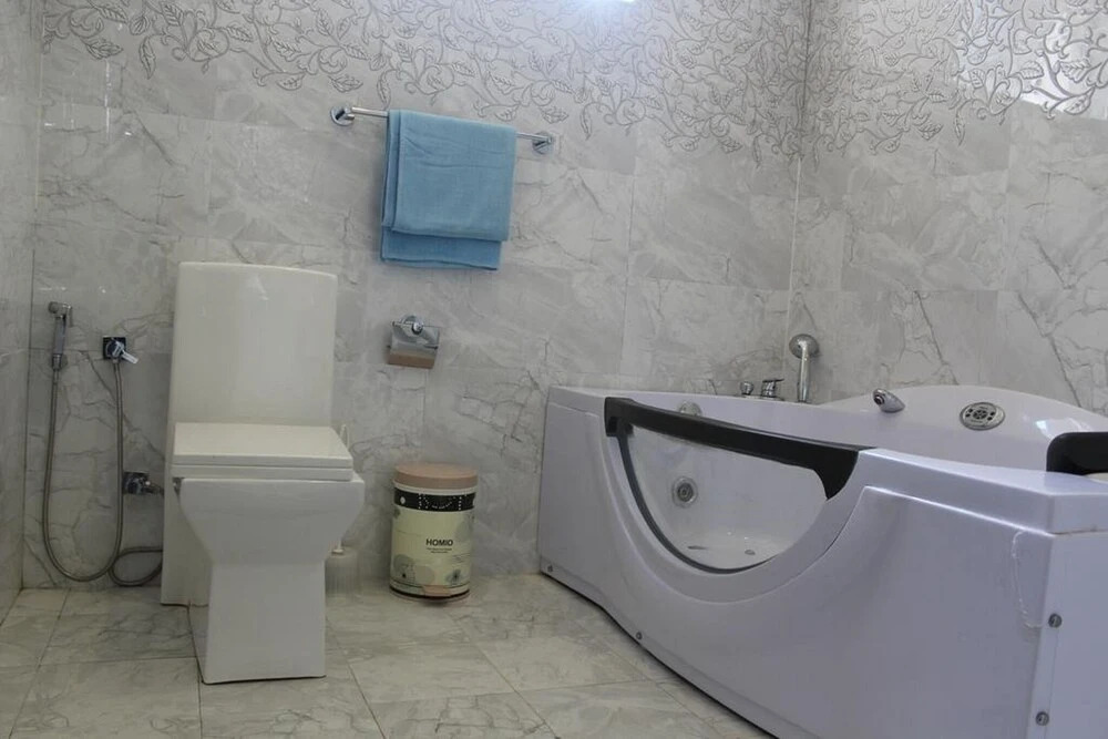 Privet Villa Lion Place in Waligama has 10 Beds Rooms With one Family Rooms