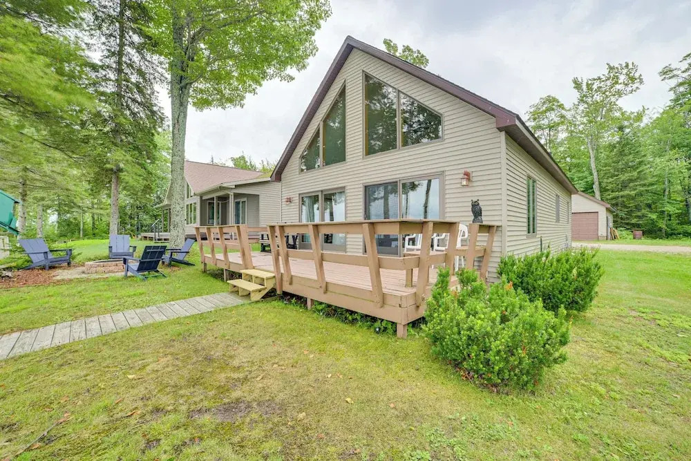 < 2 Mi to Brimley State Park: Lake Superior Home