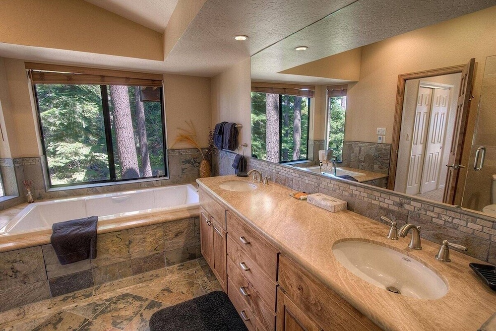 Hch1221 - Tahoe Bonoff Venture 4 Bedroom Home