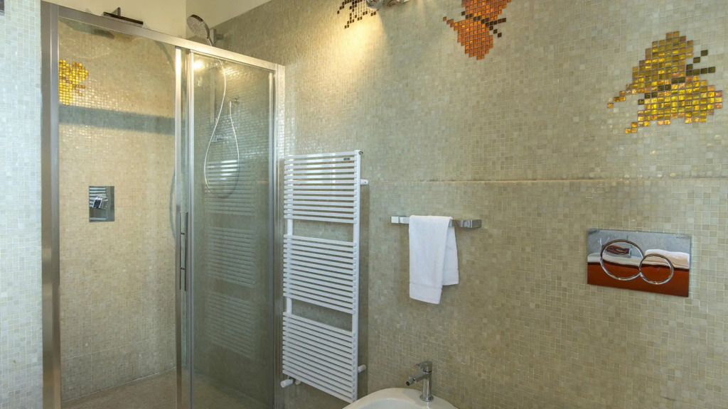 La Vecchia Fonte 15, Emma Villas
