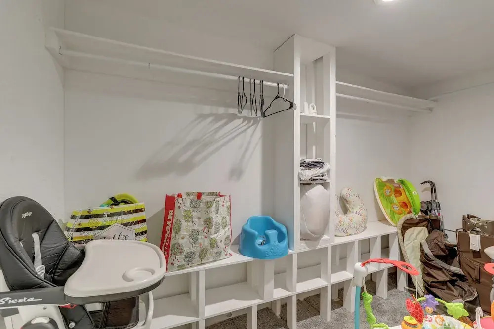 Pet-Friendly Largo Escape w/ Fire Pit