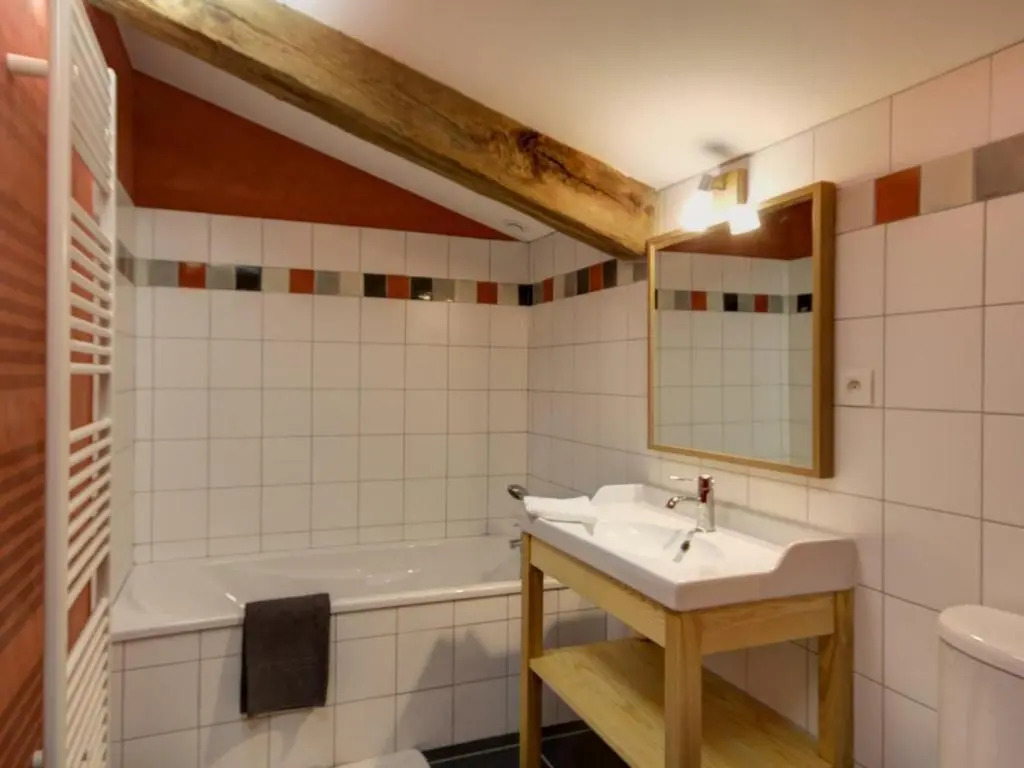 Gîte authentique 12 pers avec terrasse en campagne - FR-1-496-54