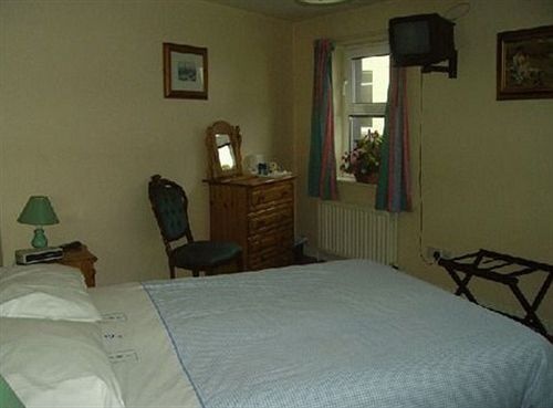 Iona Inn