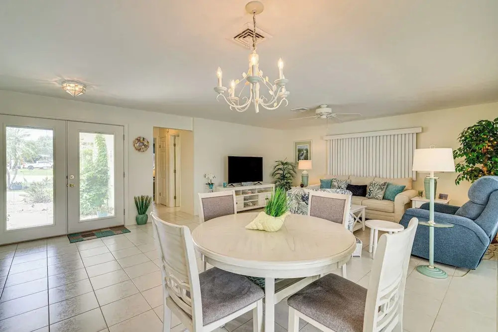 Cape Coral Gem: Patio, Pool & Boat Slip
