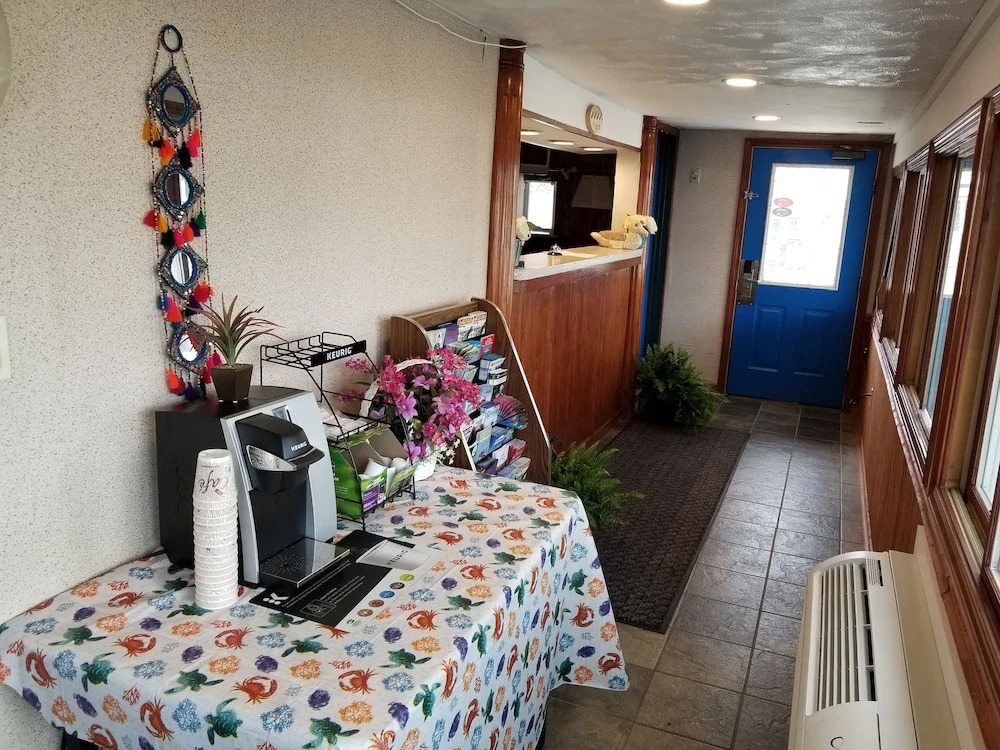 Tides Motel - Hampton Beach