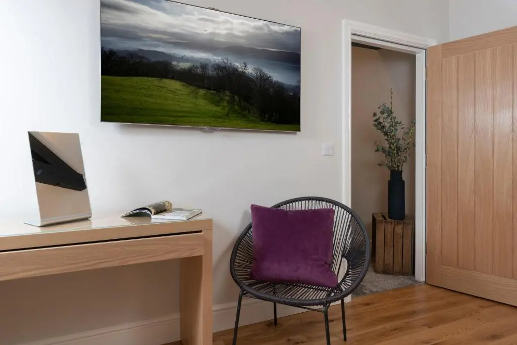 The Sorting Office - Spacious Modern Home with parking in Central Ambleside