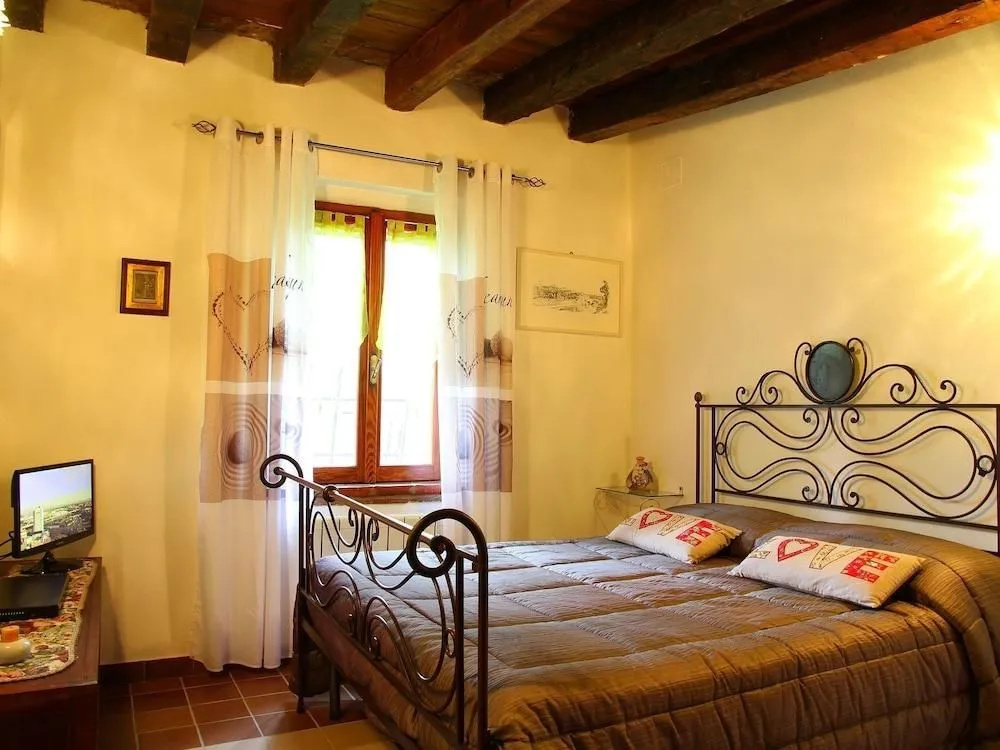 In a Beautiful Property with Pool And Views of the Hills of the Val di Chiana