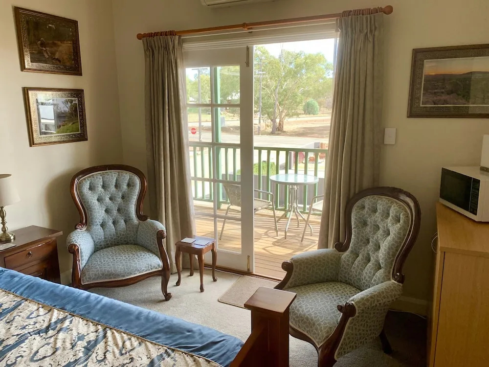 Settlers Hotel York