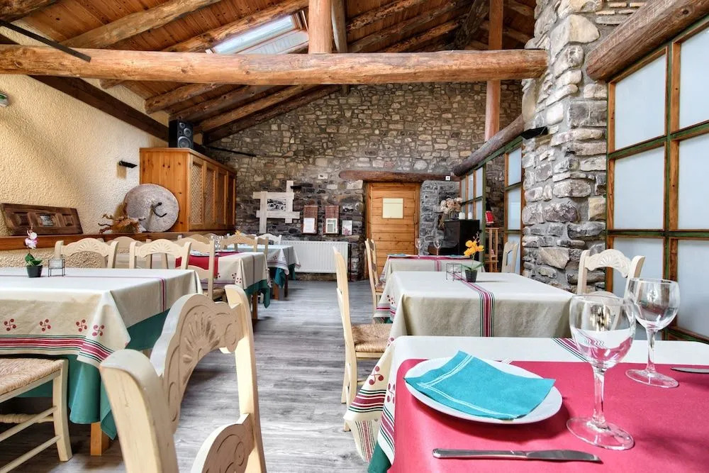 Hotel Rural El Almadiero