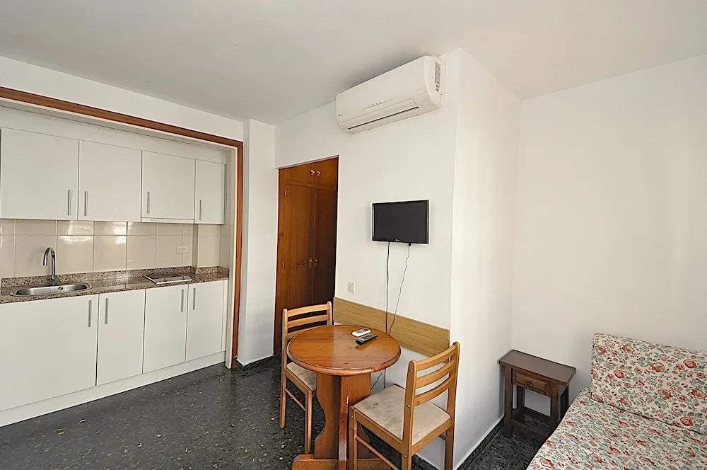 Apartamentos AR Flores