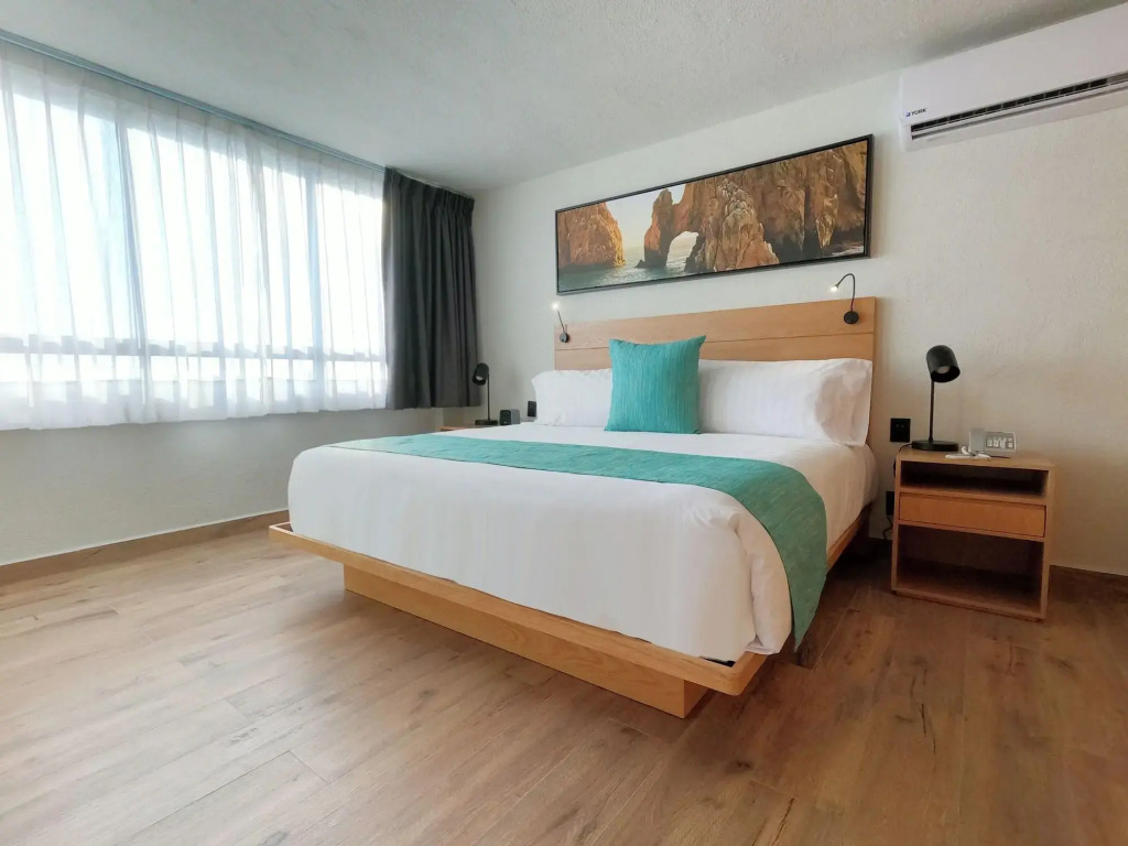 Sunrock Hotel and Suites