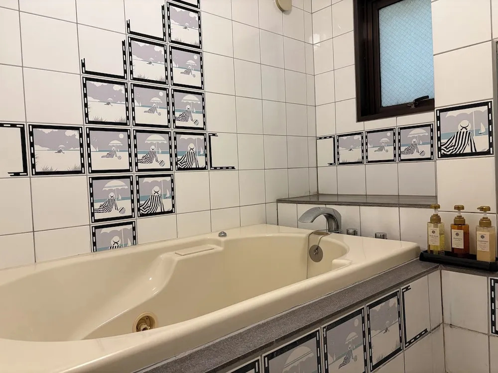 HOTEL G7 - Adults Only