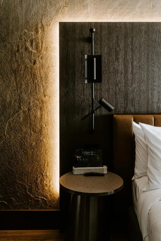 The Motley Hotel Richmond, Tapestry Collection by Hilton