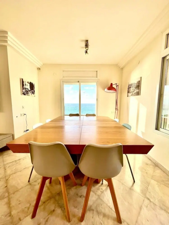 Luxurious Sea View 3BR Pool Spa and Gym