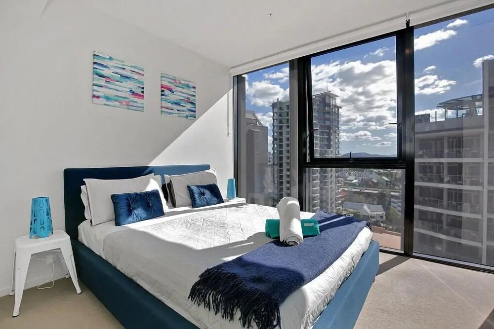 Infinity Roof Top Pool City Apartment