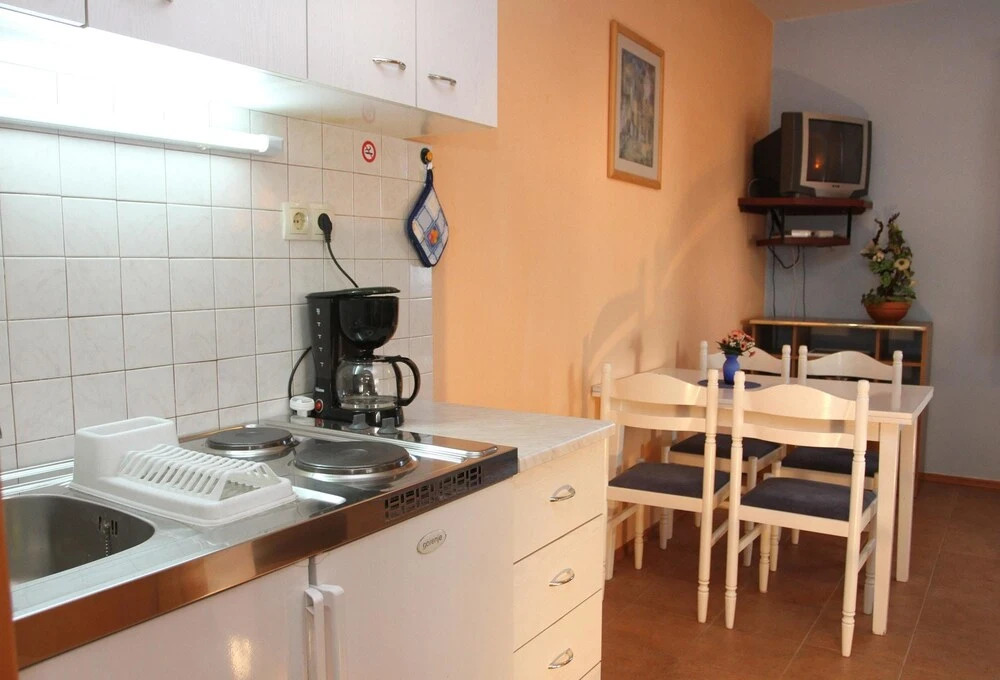 Apartment With one Bedroom in Okrug Gornji, With Wonderful sea View, E