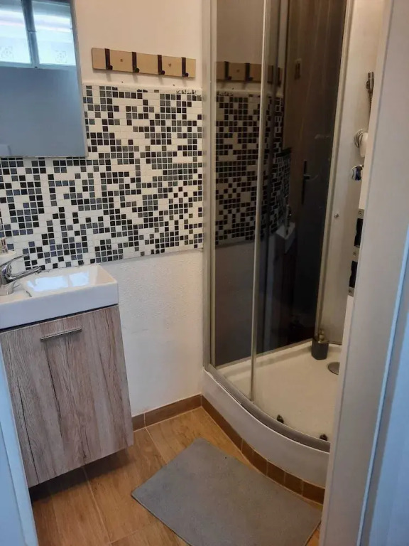 Budget 2BR Apartment For Extended Stay