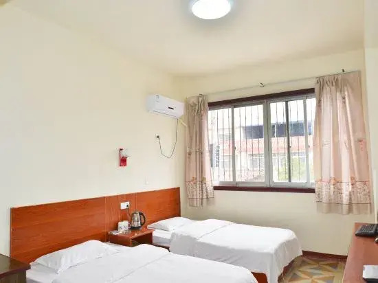 Warm Home Hotel (Nanyang Zhongjing Yinhe Times Square)