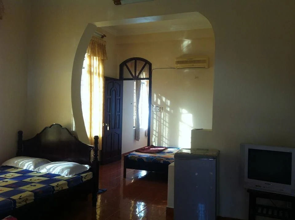 Hotel 33