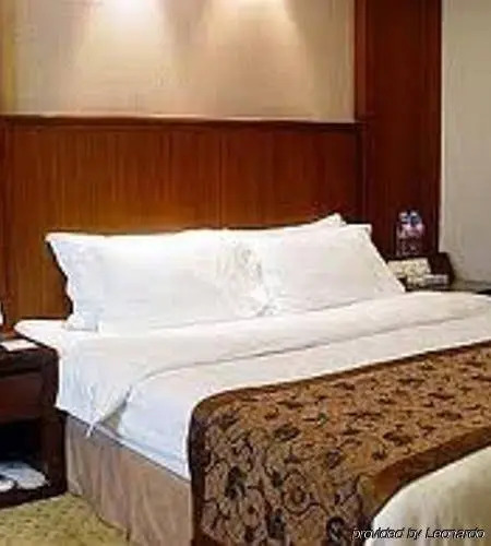 Rotating Place Hotel - Foshan