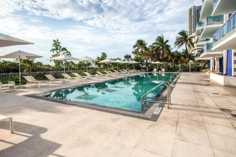 Domio Miami Beach Corner Ocean View + Balcony 3 Bed