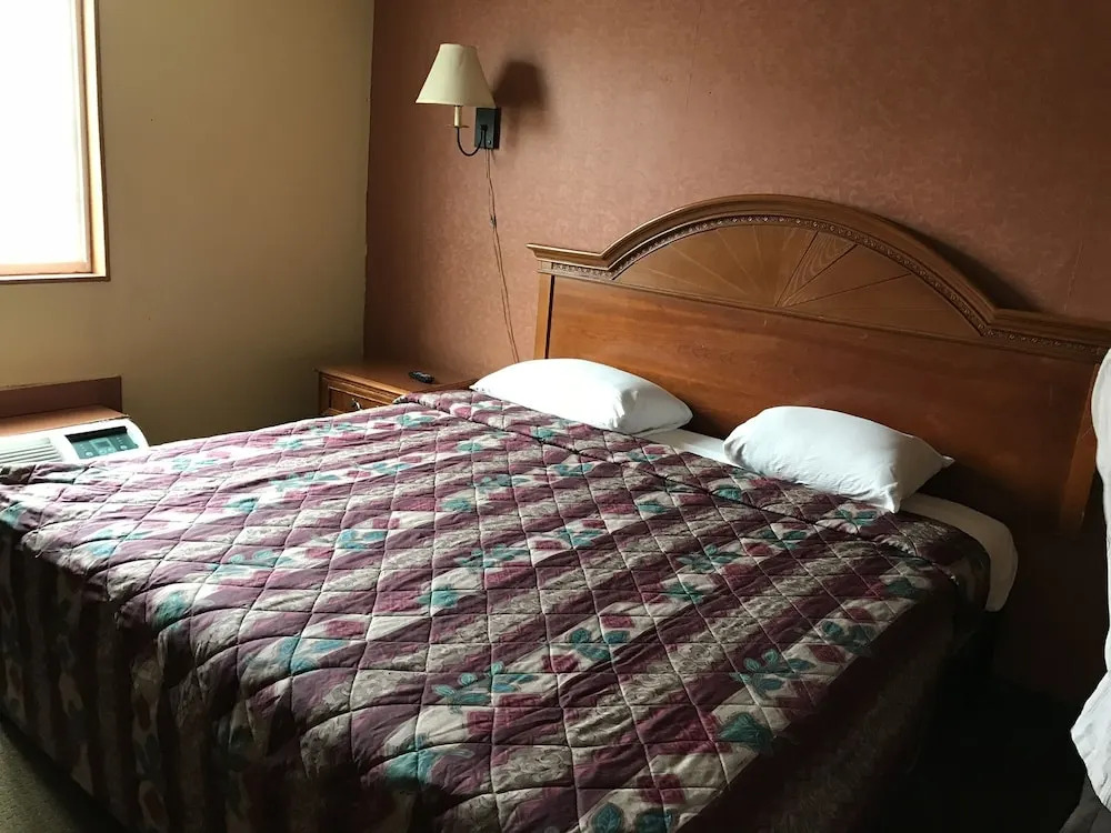 Economy Inn