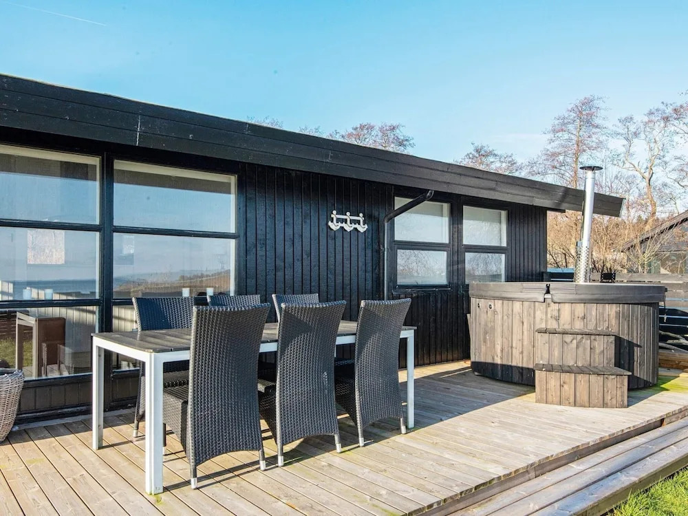 6 person holiday home in Sjølund-By Traum