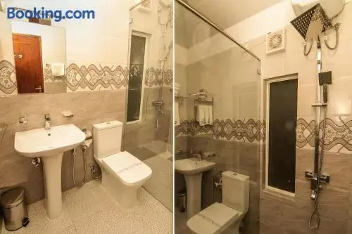 OYO 124 Clove Transit Hotel