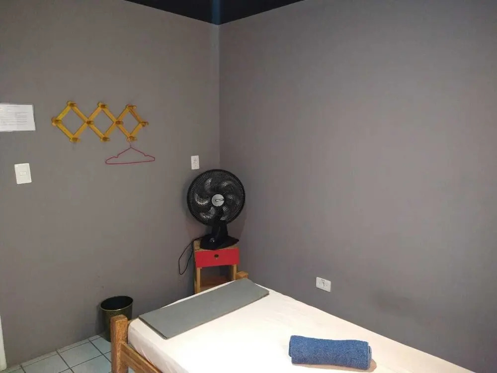 Reef Hostel & Pousada