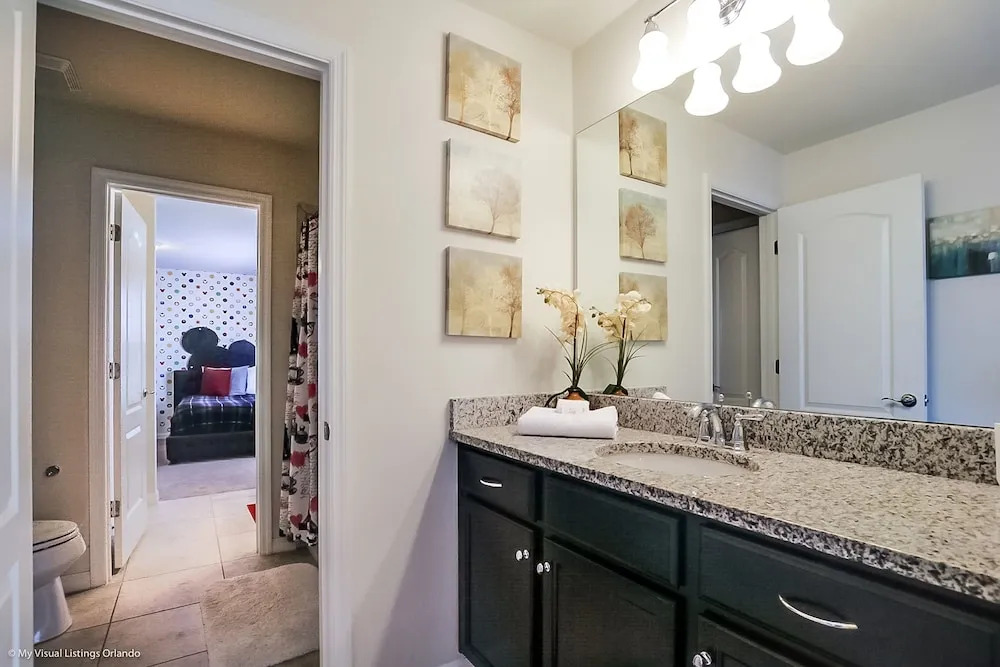 Windsor at Westside - 8817 Macapa Drive