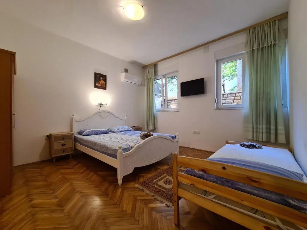 Apartments Mare