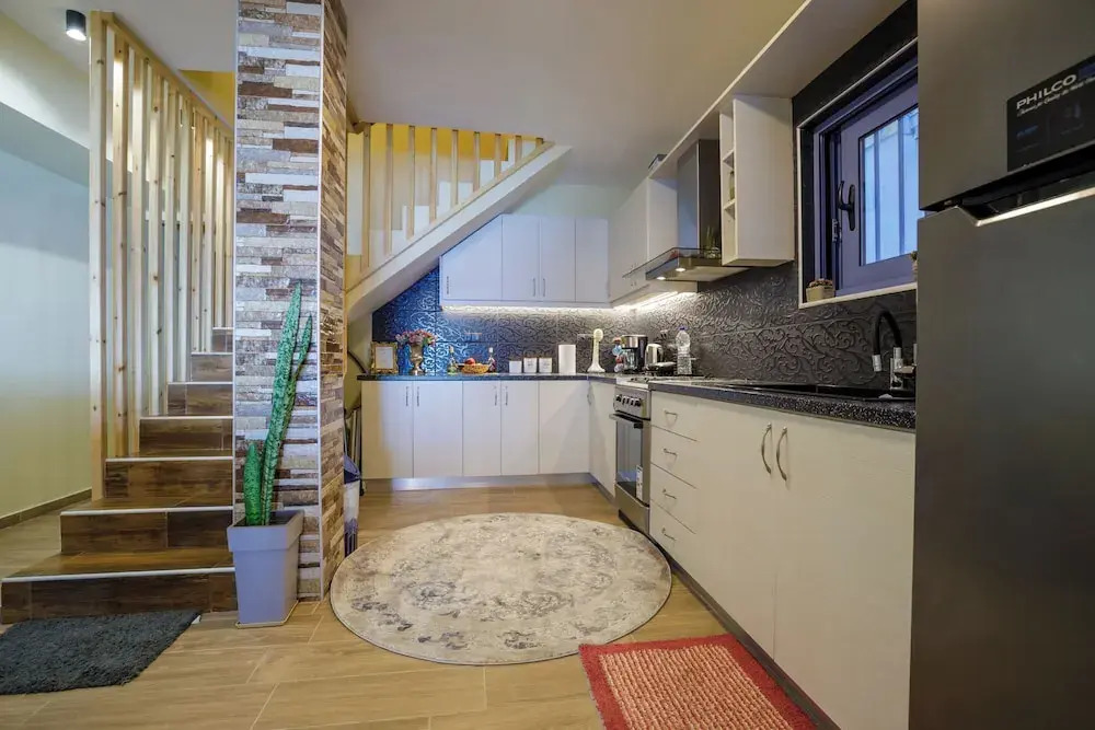 Maritinas Stone House & Apartment On The Beach