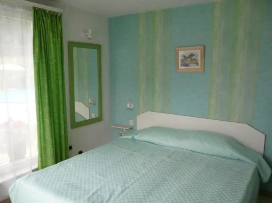 Villa Colour