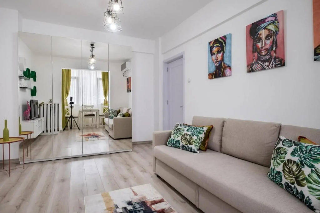 LAROKA HOUSE Cosy and modern apartment Universitate-City Centre