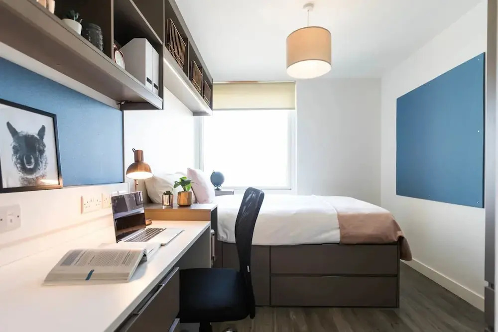For Student Only Arbury Court in Kingston - 30mins to London Waterloo