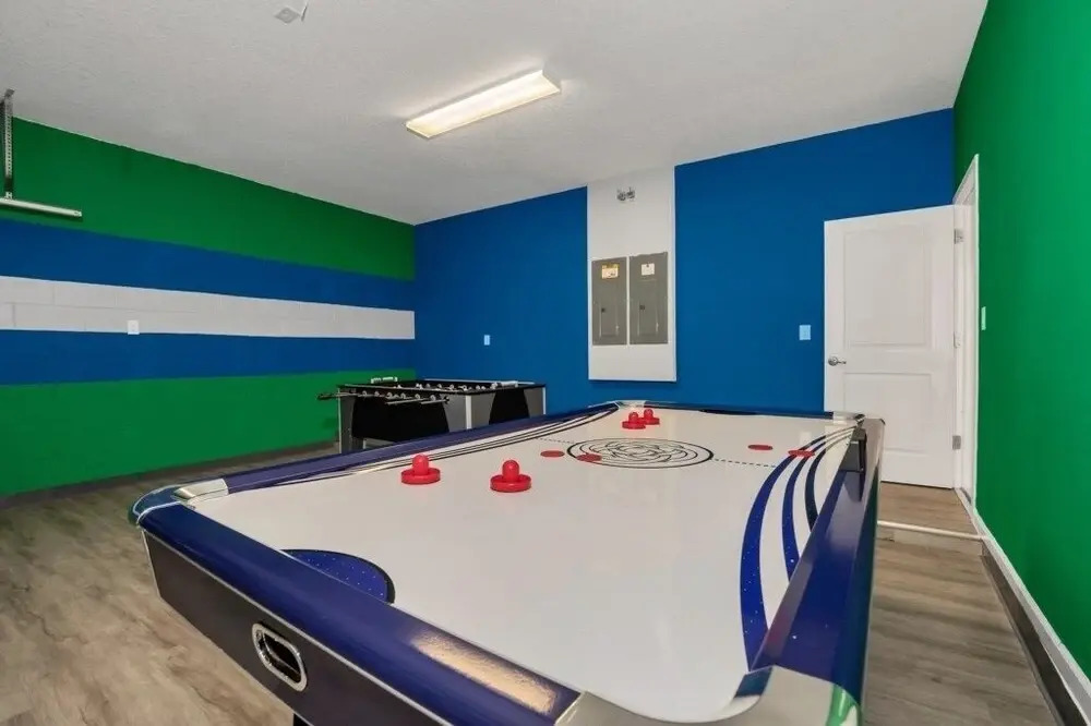 Amazing 9 Bedroom Sonoma Home Close To Disney 9 Villa by Redawning