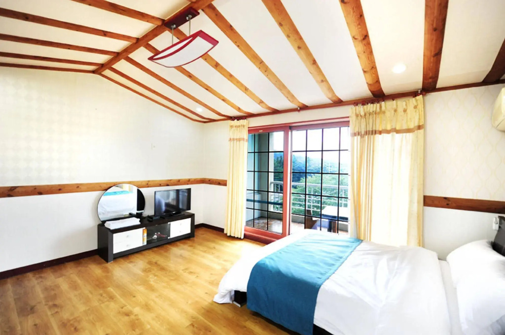Jeju Jajangjajang Pension