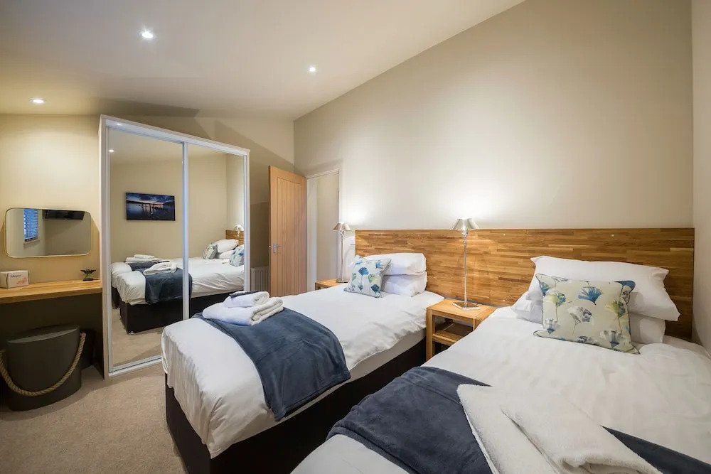 Tay Lodge, Sleep 6, Real log Stove, pet Friendly