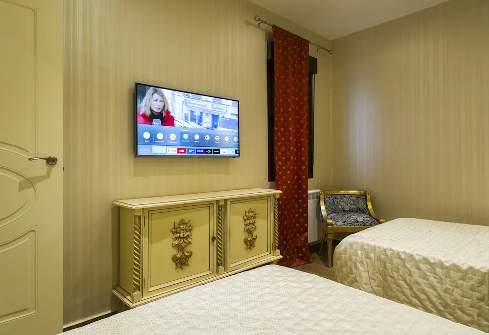Apartamentos Salamanca Puerta Zamora, Centro, Wifi con salón y 2 dormitorios, Parking