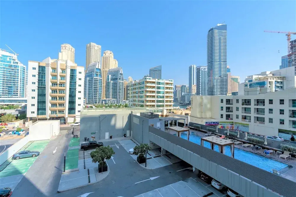 Stunning Apt Marina view with Balcony