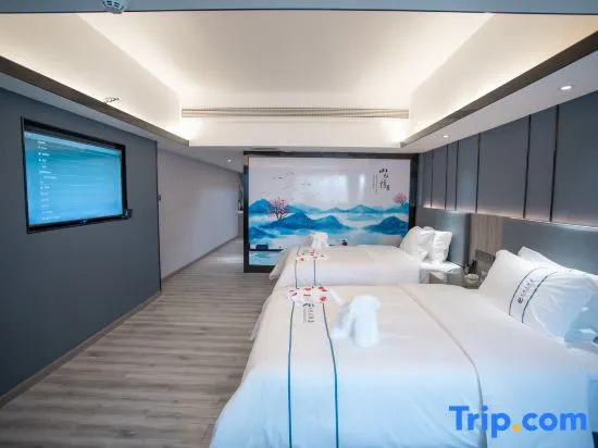 Tiancheng Hotel (Huaxi Biancheng Building)