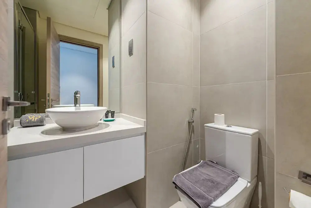 Marina view Spacious studio Newly decorated Dubai Apartments