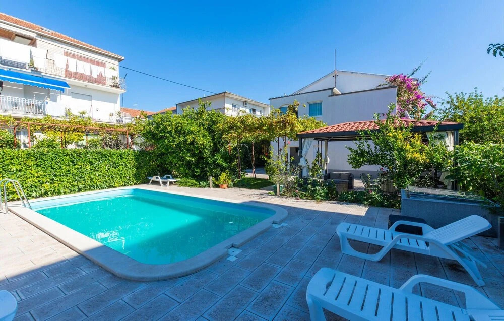 Nice Home in Kastel Stari With Wifi and 1 Bedrooms