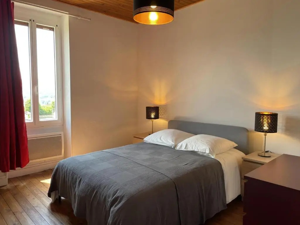 Maison moderne à La Chabanne avec jardin et animaux admis - FR-1-489-341