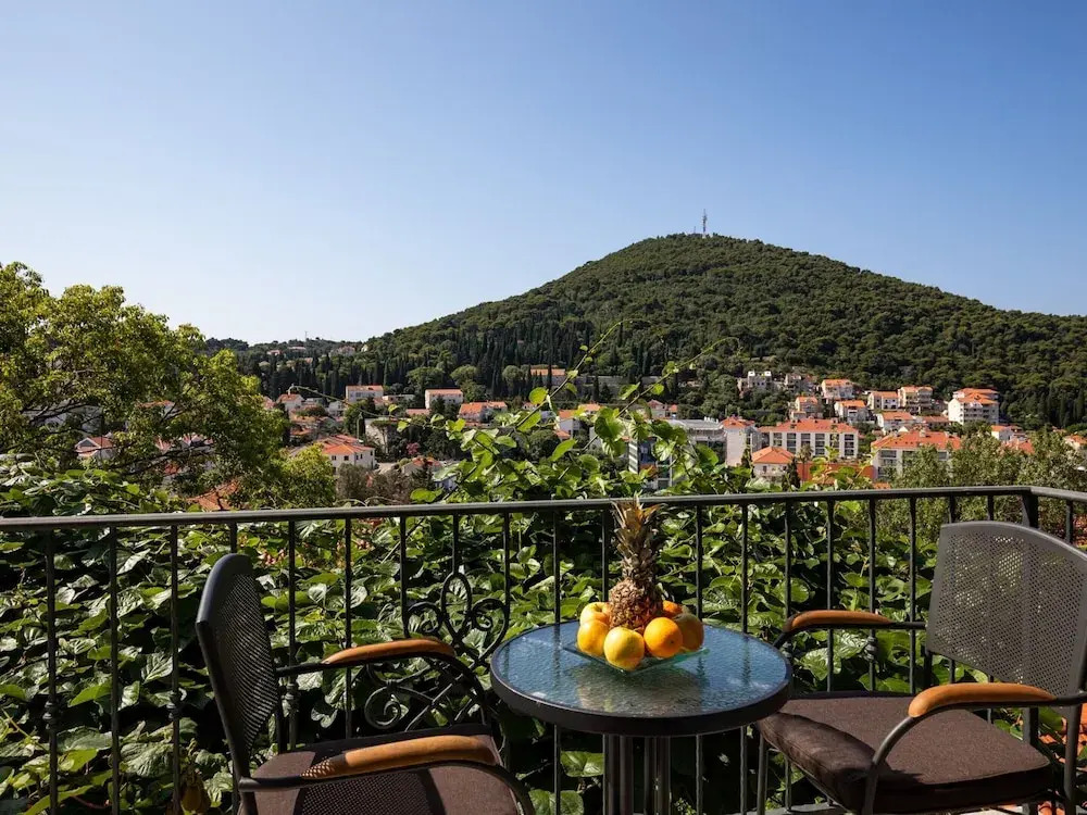 Begovic Guest House - Two-bedroom Suite With Balcony