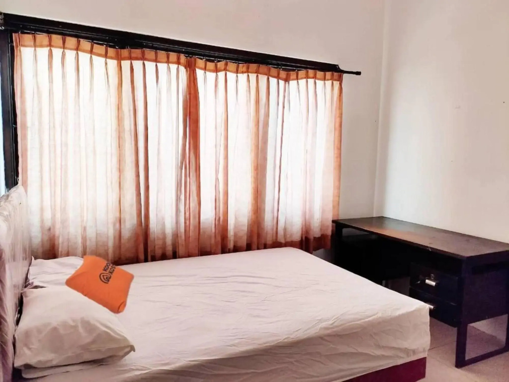 KoolKost @ Wiyung (Minimum Stay 30 Nights)