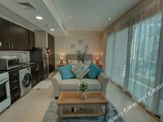 The Royal Oceanic by Deluxe Holdiay Homes
