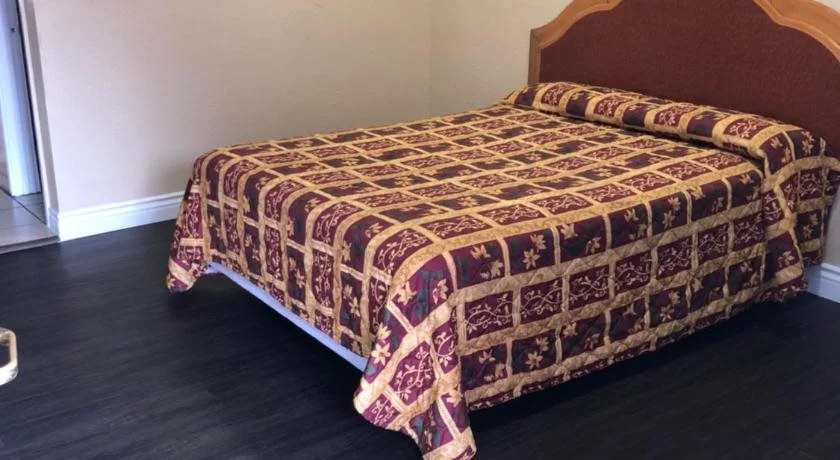 Royal Inn Motel