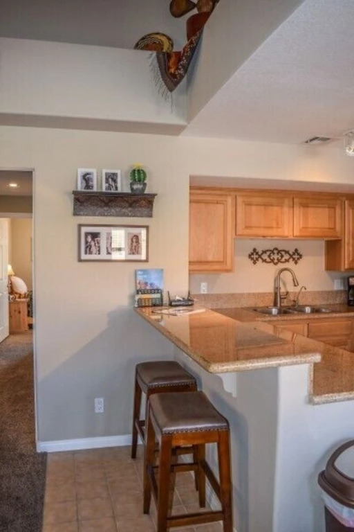 Jacob And Janne, Nielson 3 Bedroom Condo